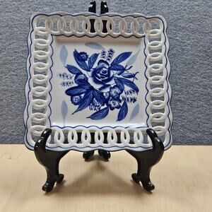Vintage Lillian Vernon classic blue and white decorative Floral Square plate